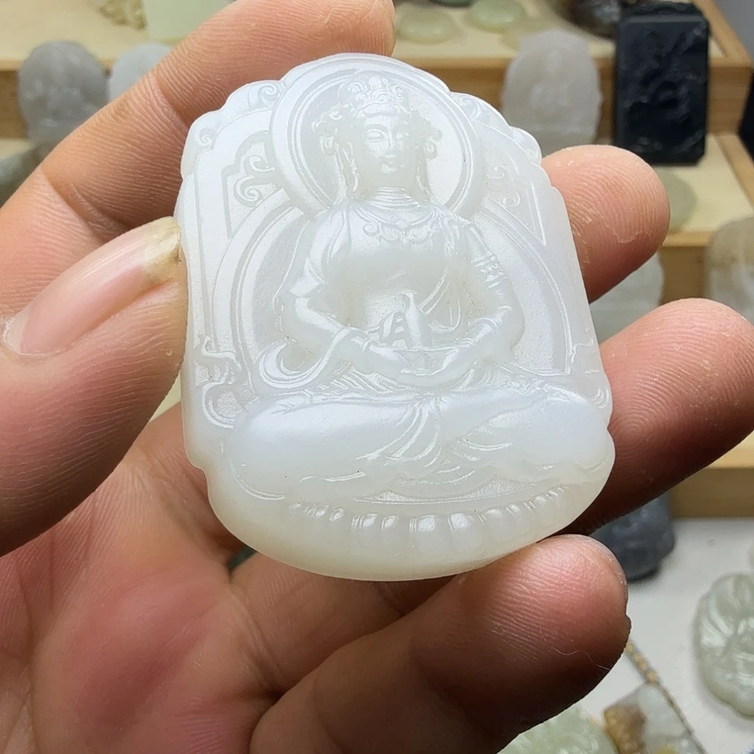 和田玉未镶嵌颈饰