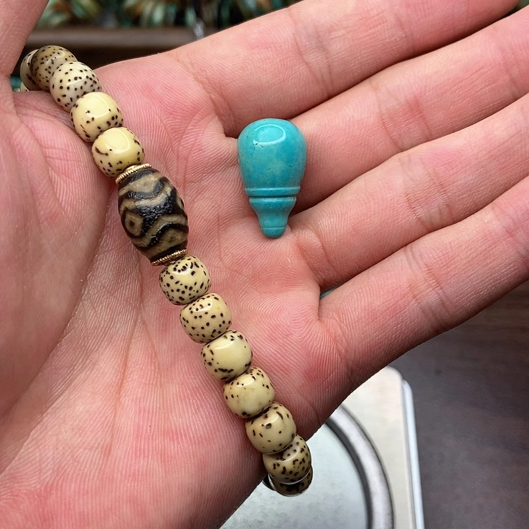 阿*?高瓷玉华三桶配饰