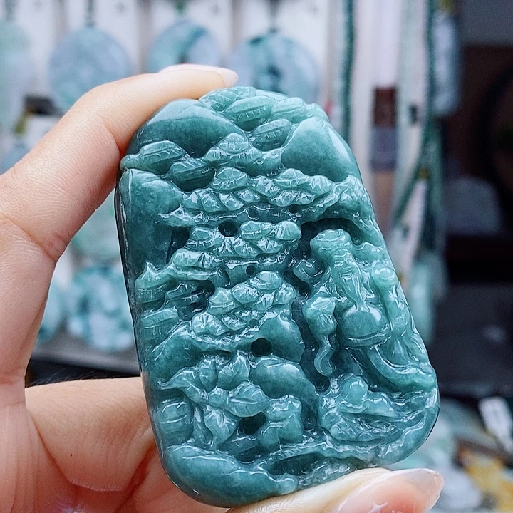 翡翠未镶嵌颈饰翡翠