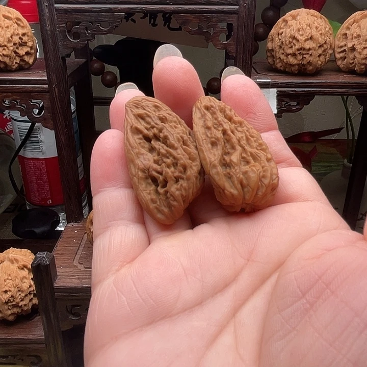 网****把件文玩核桃瓜子南疆