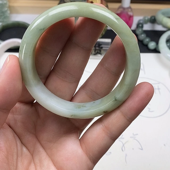 翡翠未镶嵌手镯58