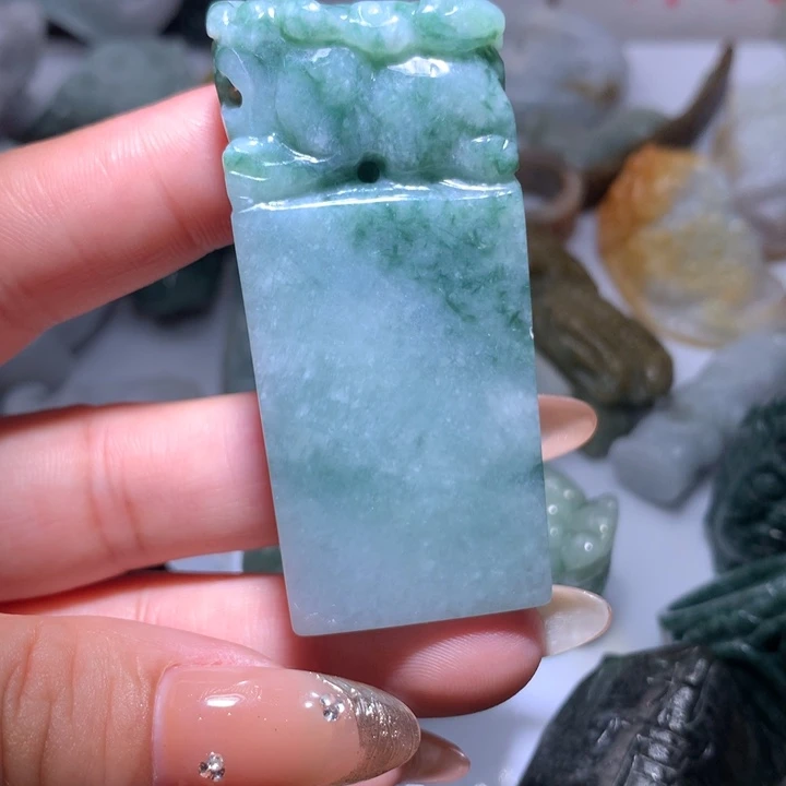 翡翠未镶嵌颈饰保真天然A货翡翠