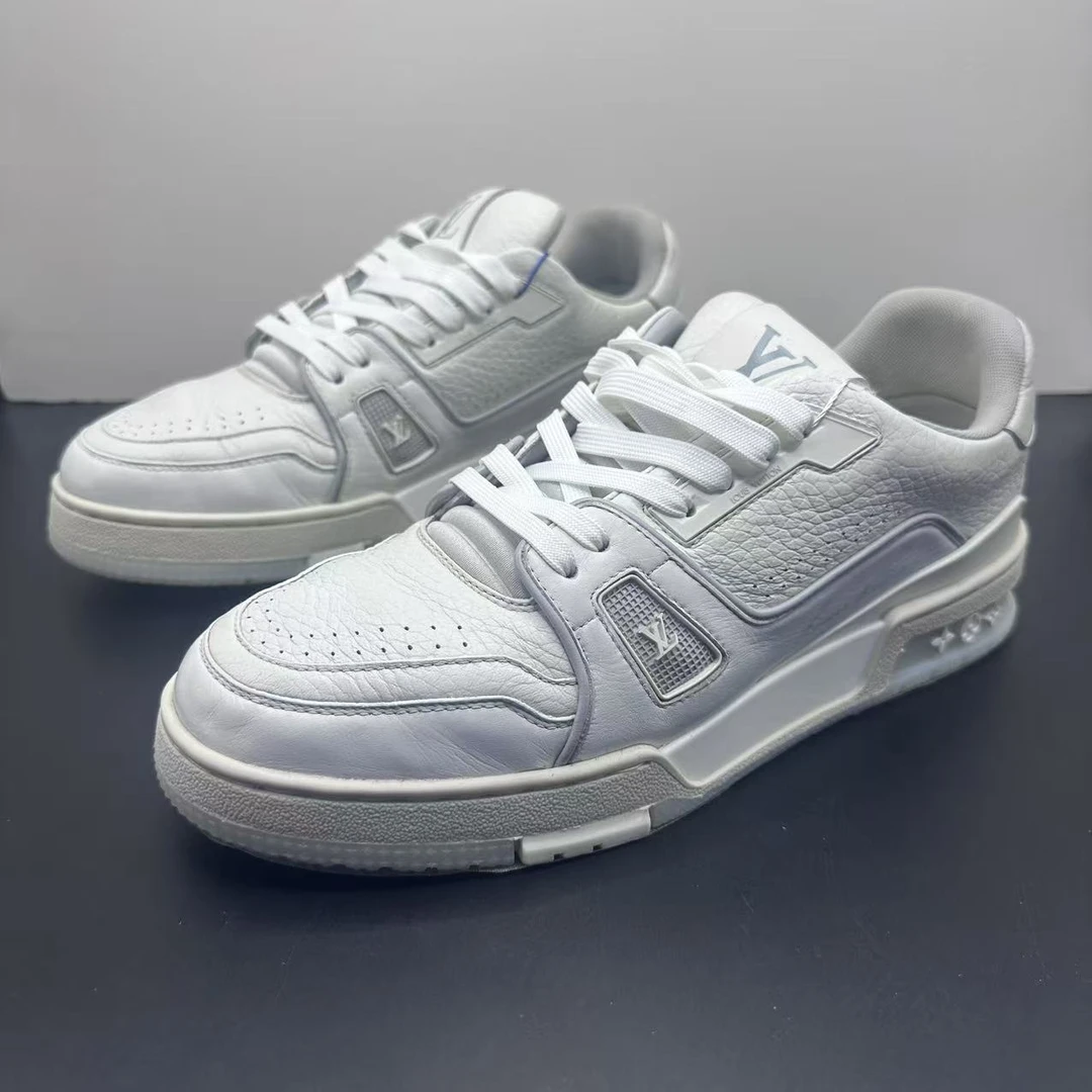95新 LouisVuitton/路易威登 Trainer 白水泥 男士板鞋 多尺码