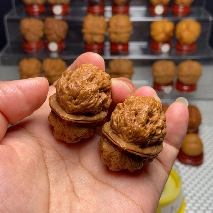 把件文玩核桃帝龙嘎达包81