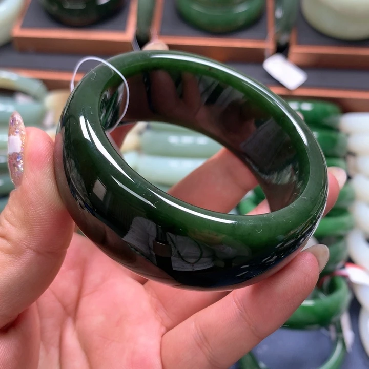 【闪购商品】未镶嵌手镯和田玉（碧玉）