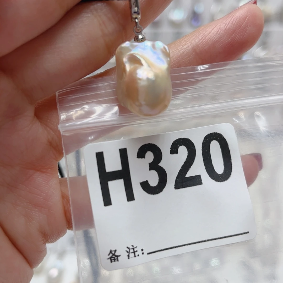 颈饰未镶嵌淡水珍珠