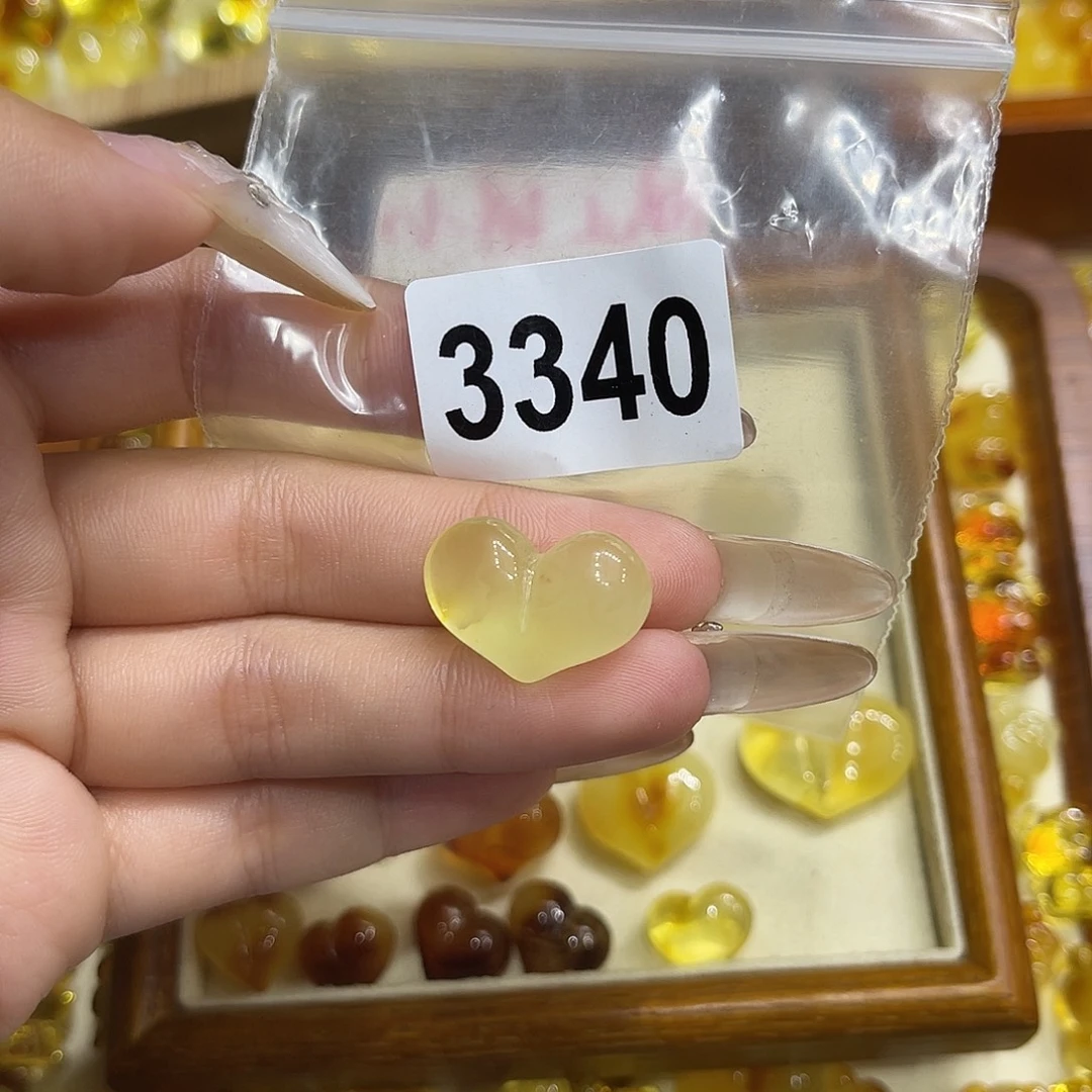 琥珀未镶嵌珠宝奇石