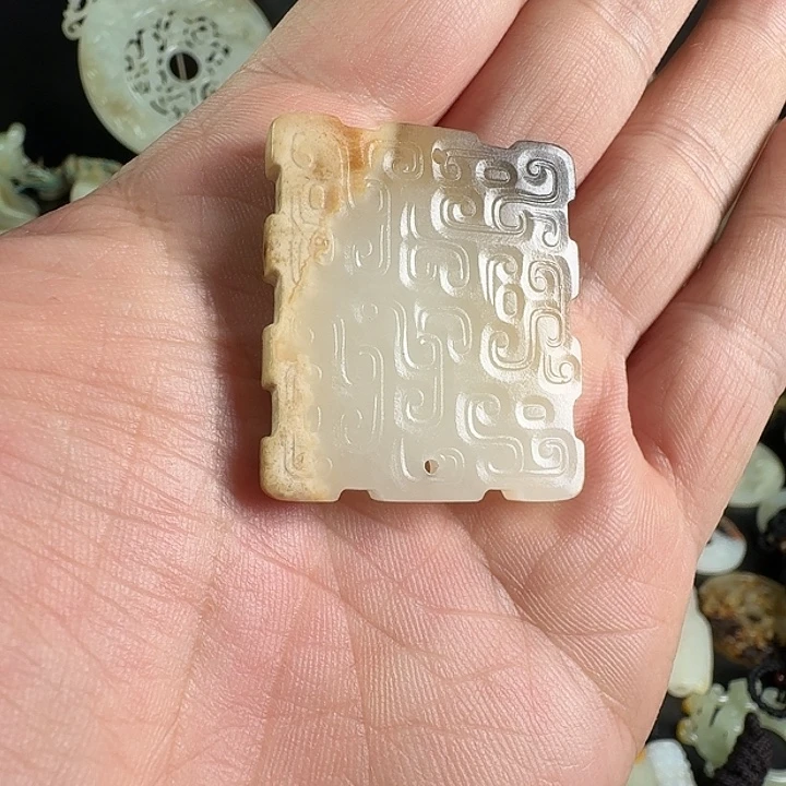 和田玉（糖玉）未镶嵌挂件