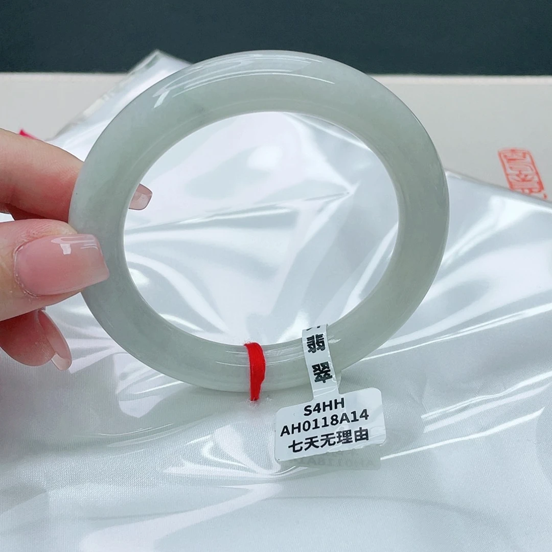 翡翠手镯未镶嵌圆60