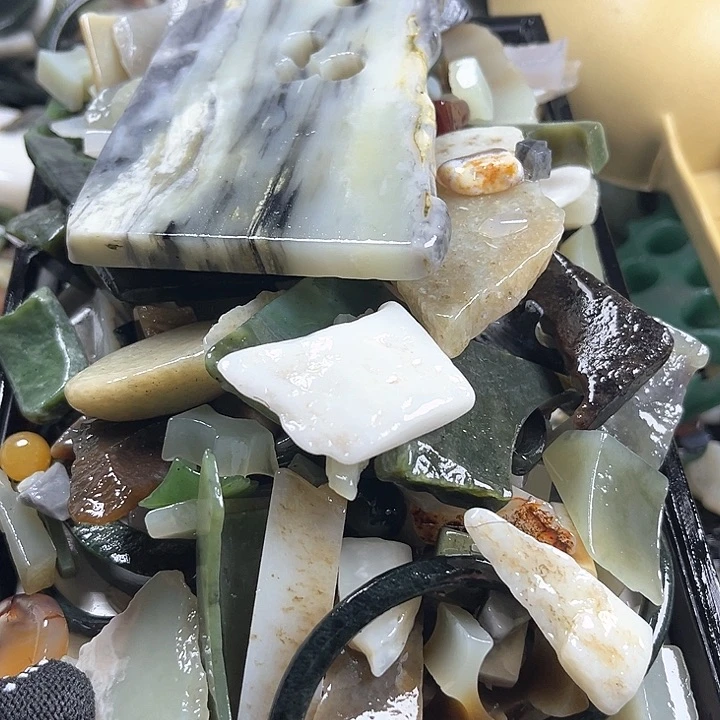 和田玉（糖玉）和田玉边角料9K金镶嵌希***习