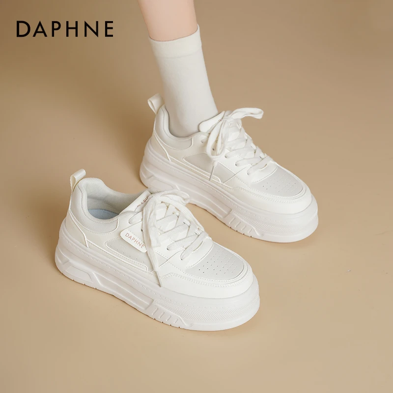 达芙妮小白鞋女款2025新款爆款秋季增高女鞋厚底板鞋透气休闲鞋子