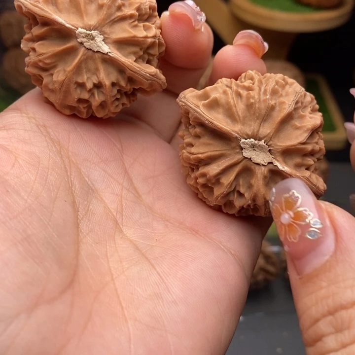 把件文玩核桃?****?宫灯