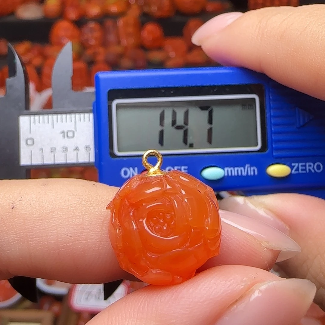 南红玛瑙未镶嵌颈饰