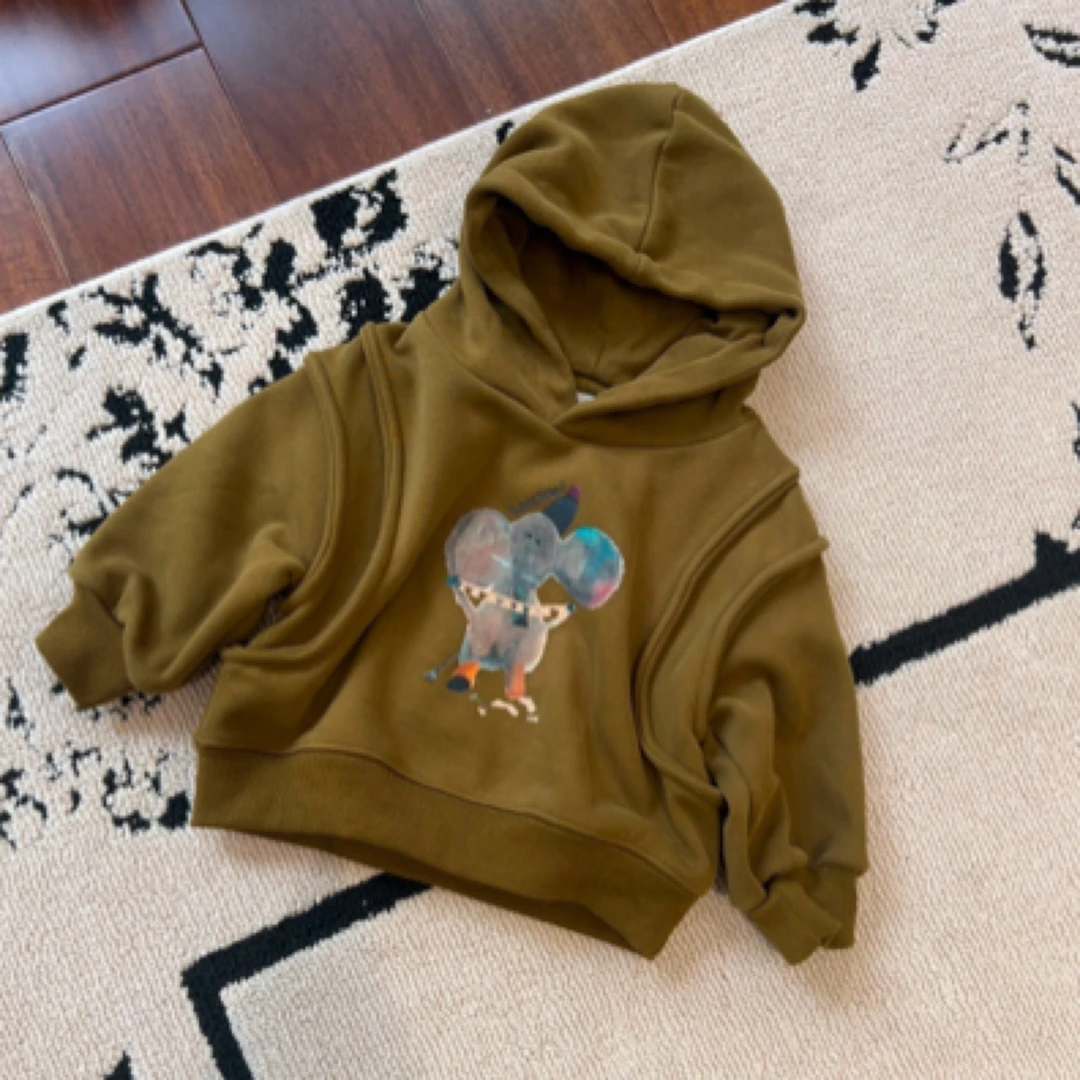 【编号Q84】Y244066025-05-儿童韩系带帽分割印花卫衣咸菜绿-yew