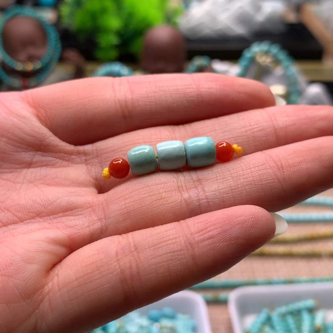 南红玛瑙配饰未镶嵌