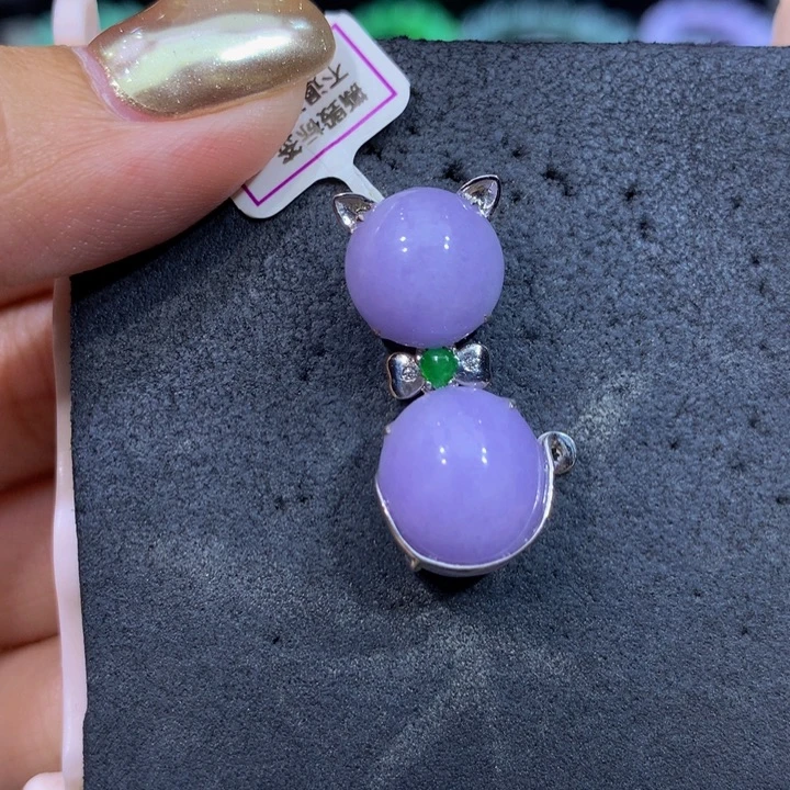 翡翠18K金镶嵌颈饰翡翠