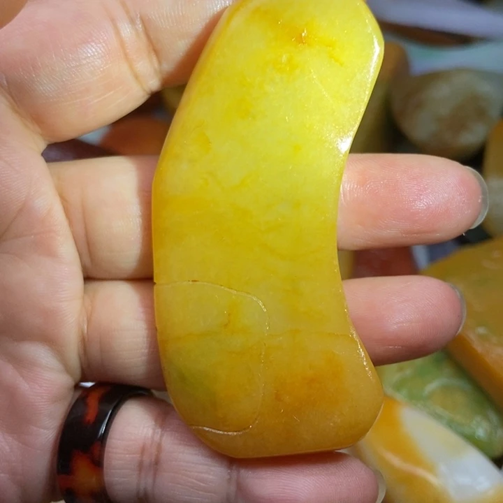 翡翠挂件未镶嵌缅甸