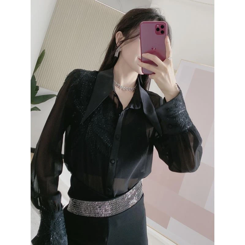 【金皇橦颜】透纱花朵尖领衬衫6851