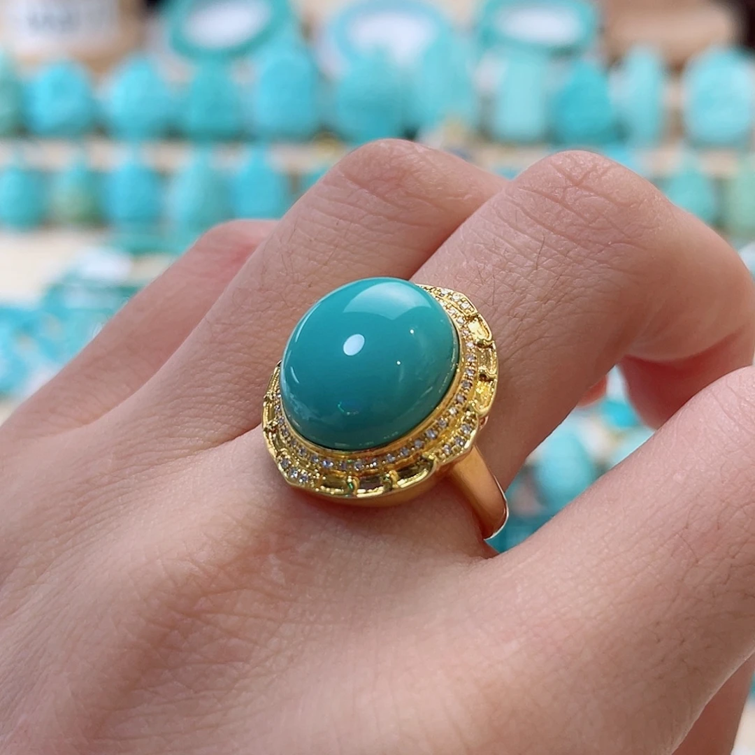 18K金镶嵌绿松石珠宝奇石