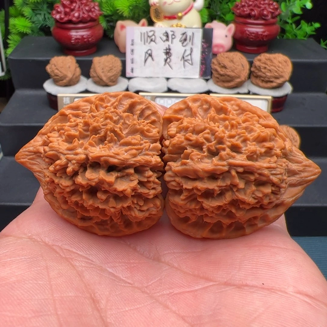 文玩核桃把件正版老款百花山狮子头，尺寸41