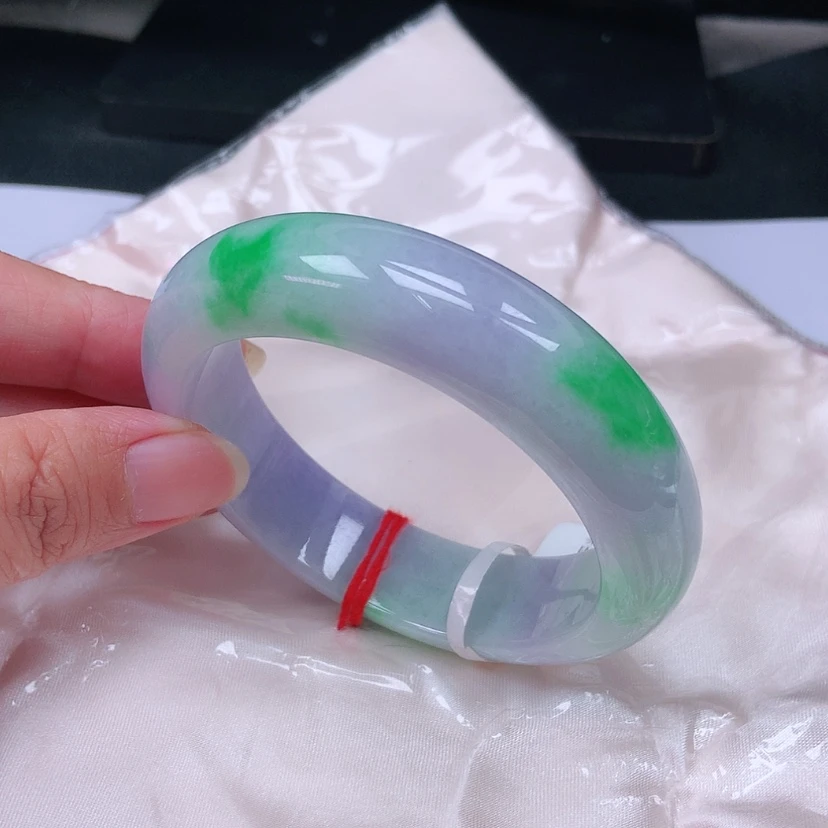 【闪购商品】翡翠手镯未镶嵌G****宝，