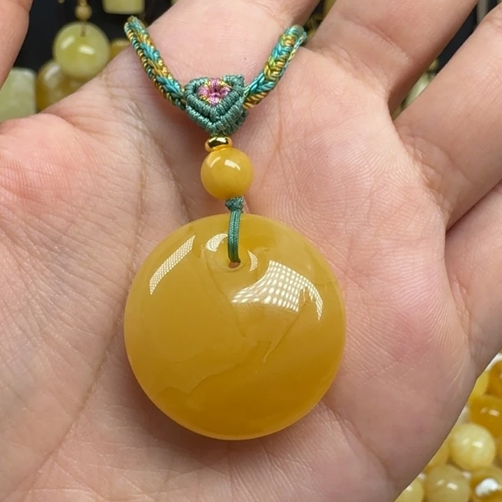 蜜蜡未镶嵌珠宝奇石