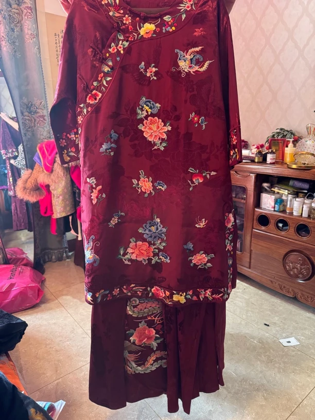 国风刺绣太太服套装