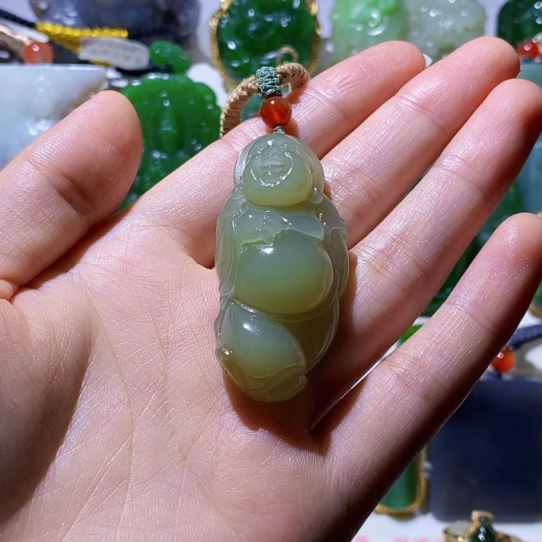 和田玉未镶嵌颈饰