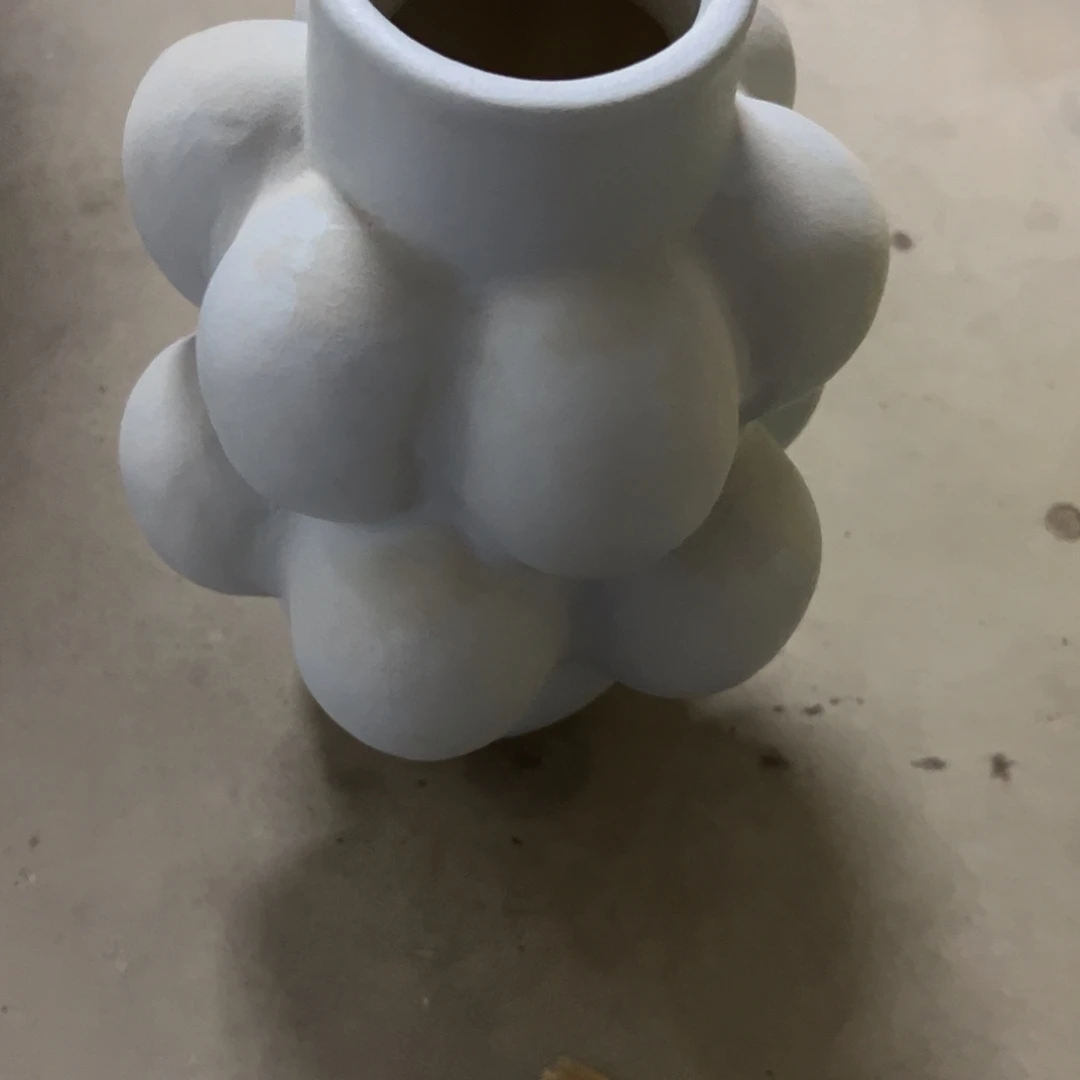 陶微瑕蓝色花瓶一个