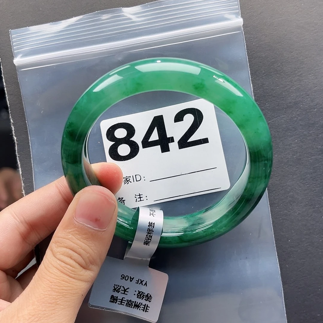 未镶嵌手镯石英质玉（非洲翠）60圈口842