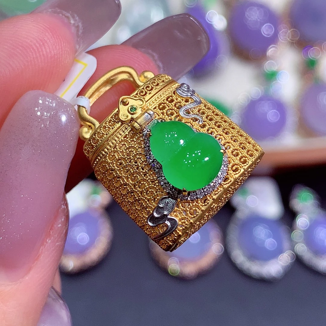 翡翠18K金镶嵌吊坠(不含链)