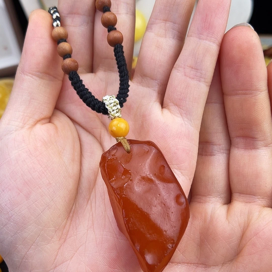 琥珀未镶嵌珠宝奇石