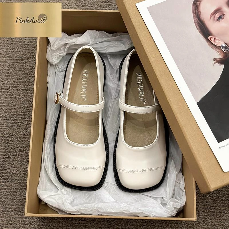 PinkAvril平底女单鞋银色浅口2025气质裙子仙女方头小新款风配皮
