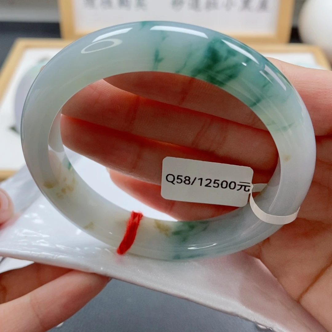 翡翠未镶嵌手镯天然A货翡翠手镯