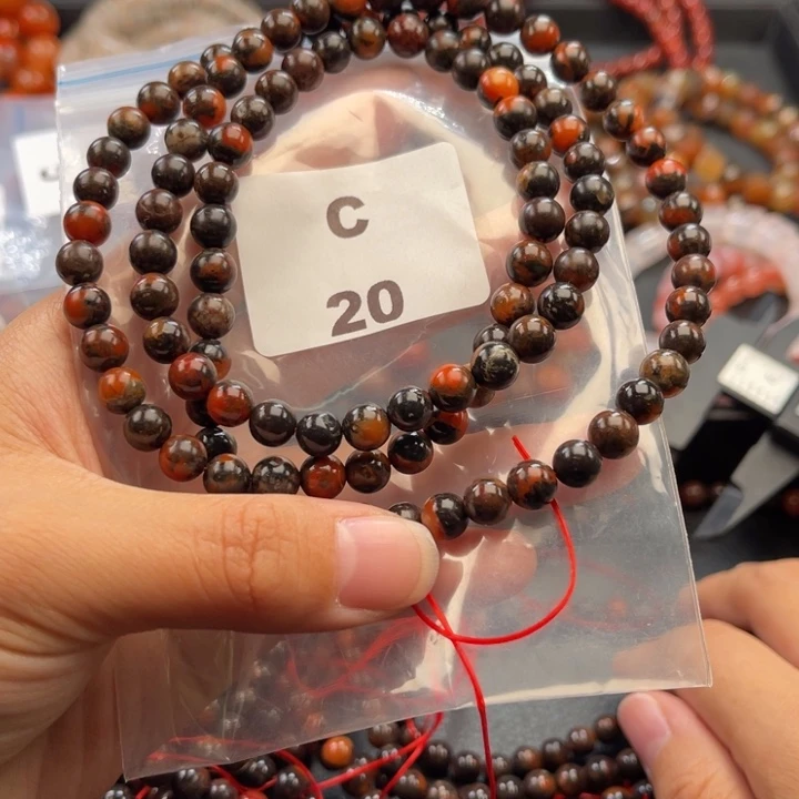 南红玛瑙未镶嵌多样性发货默认微瑕称重7mm