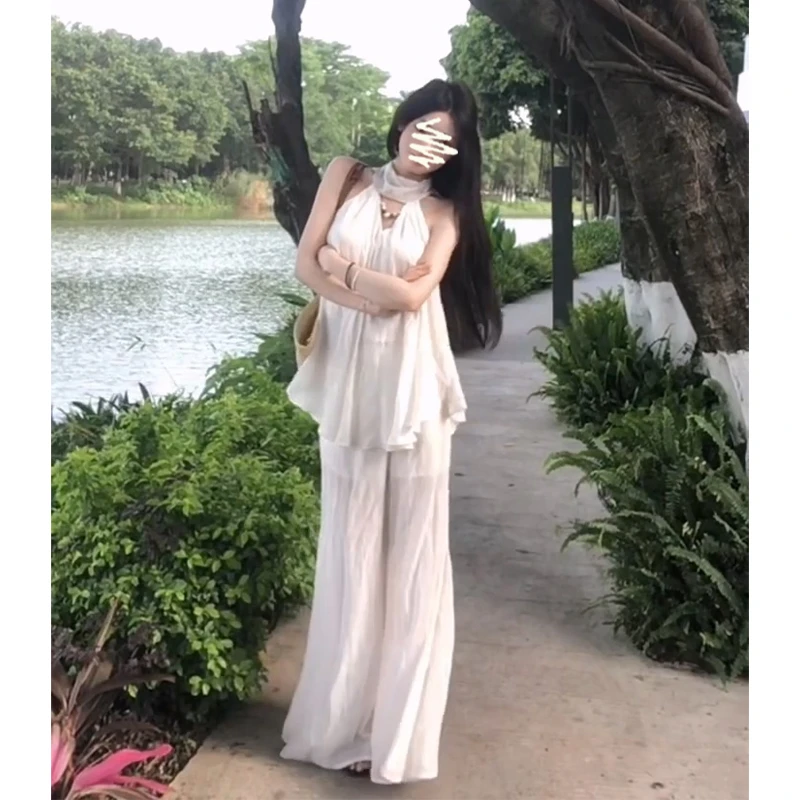 2025夏季新款法式气质宽松挂脖镂空无袖上衣气质高腰显瘦阔腿长裤