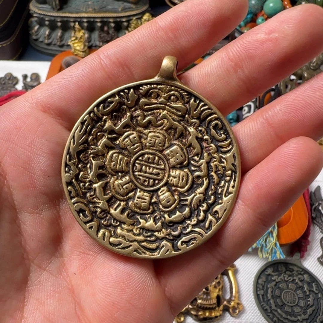 颈饰玻璃哈哈哈哈