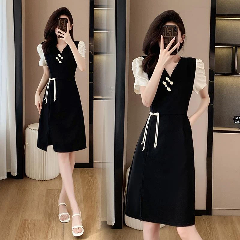 三彩蝶夏季新中式法式复古V领连衣裙大码女装胖mm收腰开叉气质短