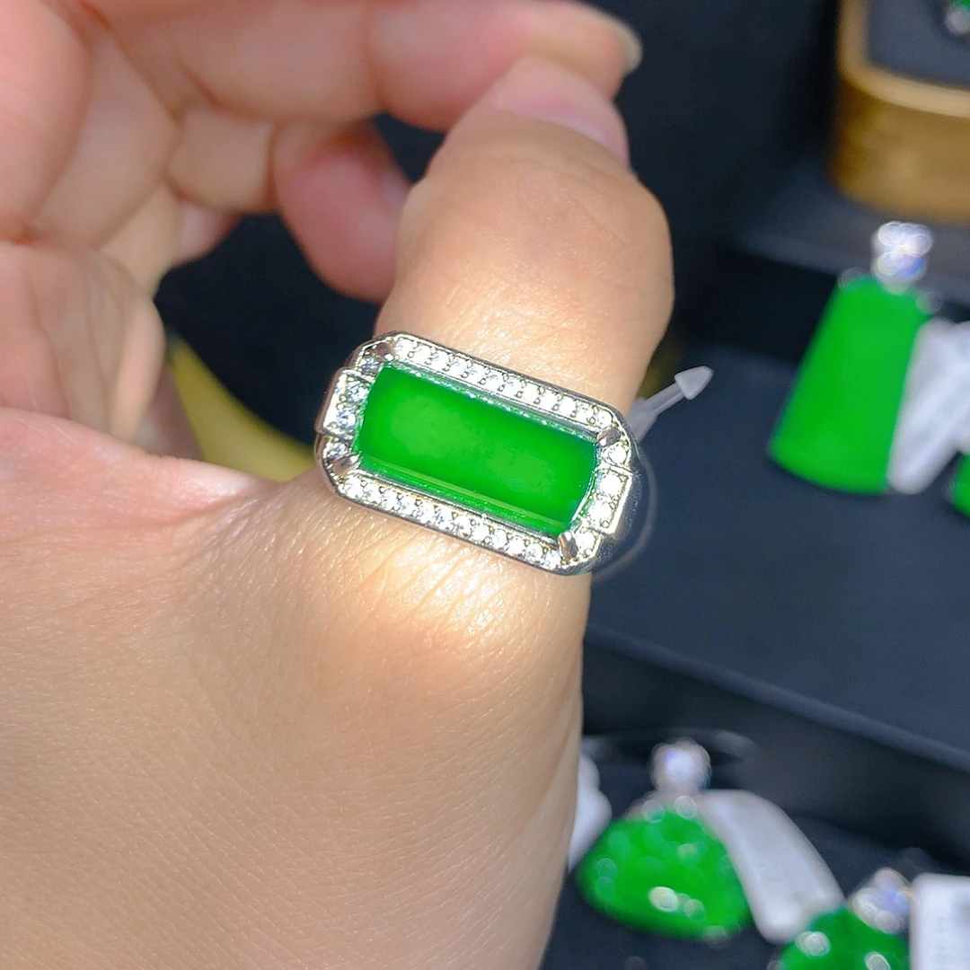 颈饰银S925镶嵌翡翠085555