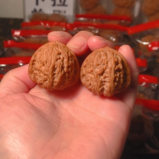 A***_文玩核桃把件三角白35