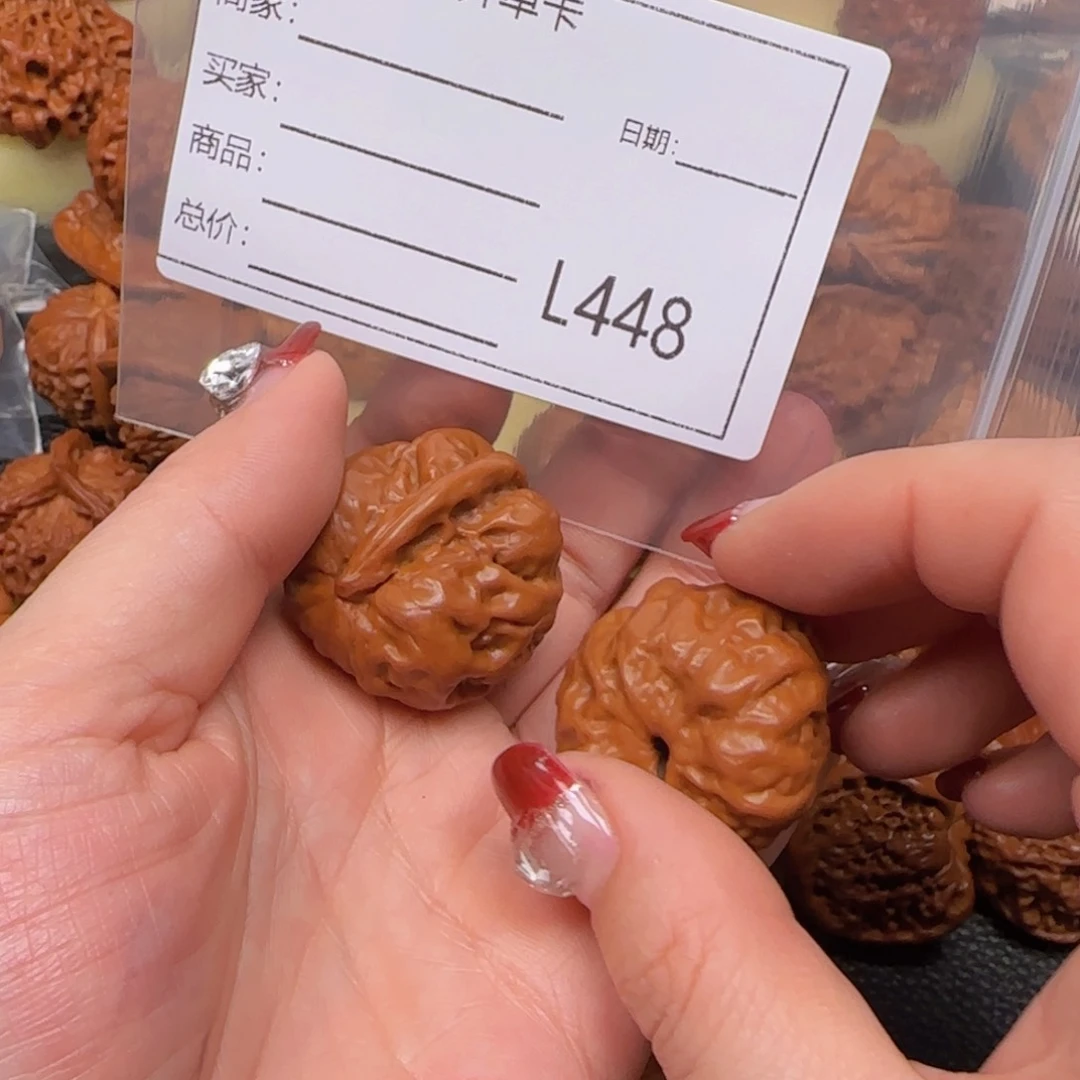 猴头核桃把件勾*万一帆风顺