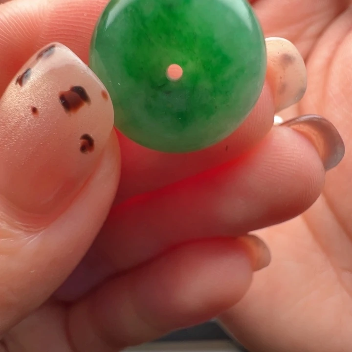 定制翡翠未镶嵌包抛光