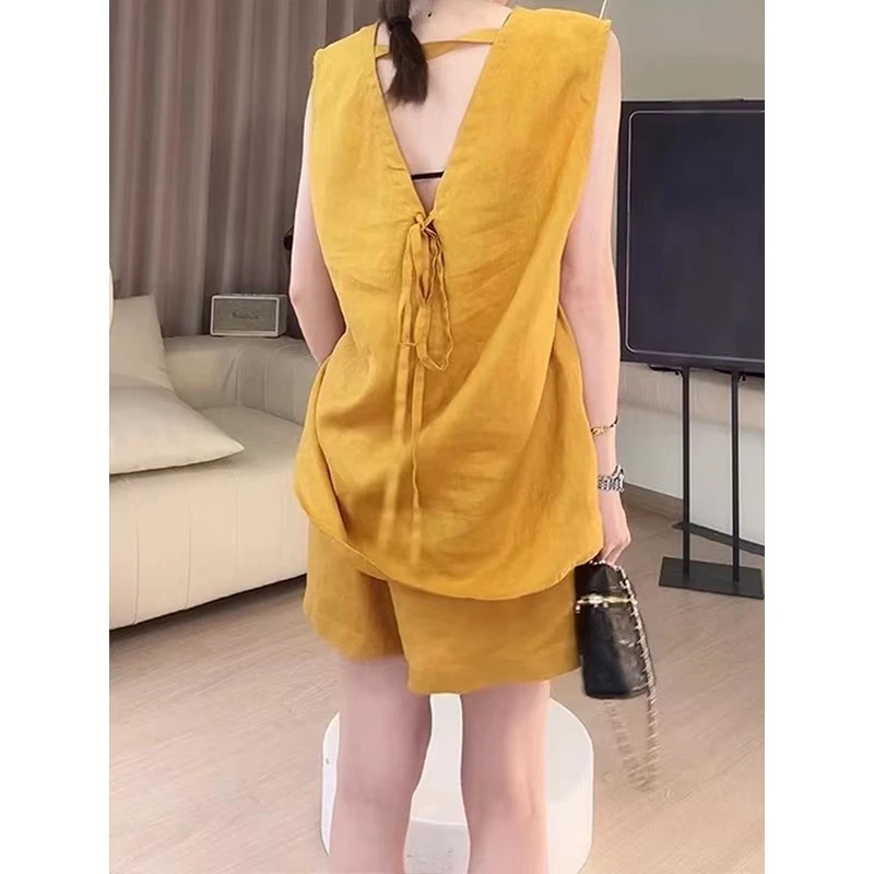 设计感小众通勤圆领背心女夏季爆款韩版简约无袖上衣短裤两件套装