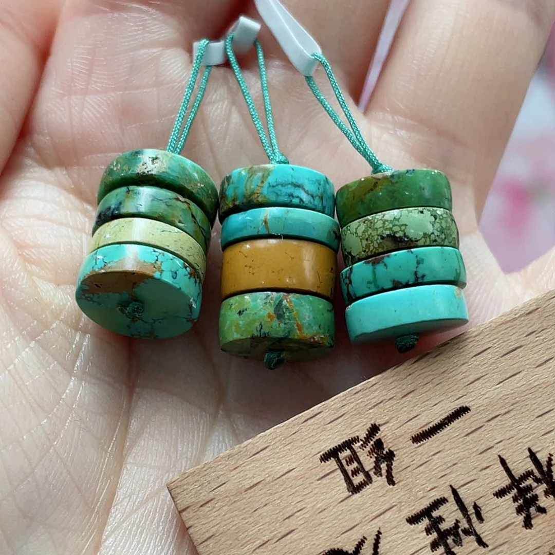 绿松石颈饰未镶嵌
