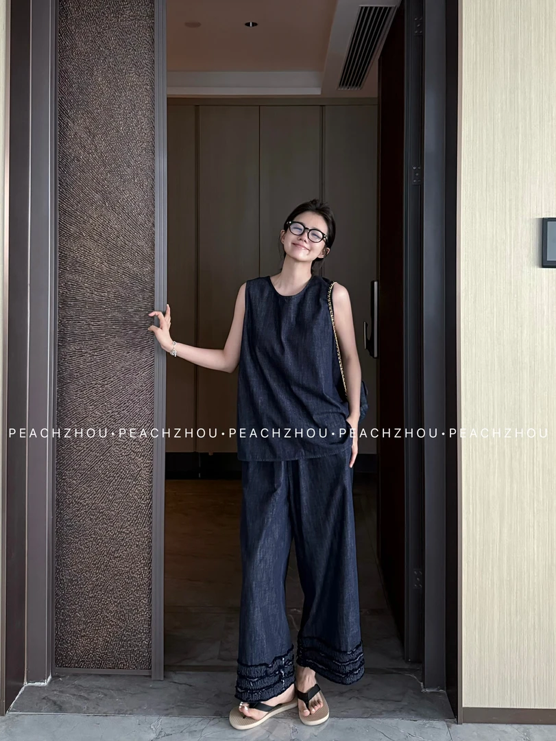 『PEACHZHOU』不规则剪裁斜襟丹宁休闲设计感宽松圆领无袖牛仔背心