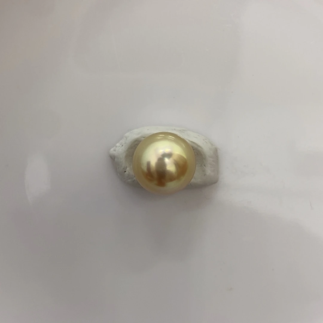 海水珍珠裸珠金珠近正圆背镶13.6mm