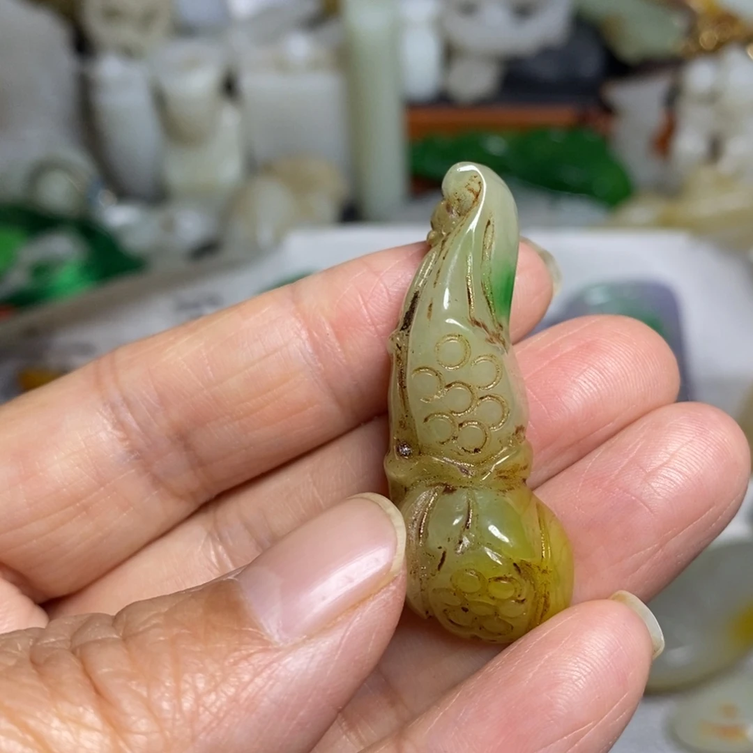 和田玉（糖玉）未镶嵌颈饰