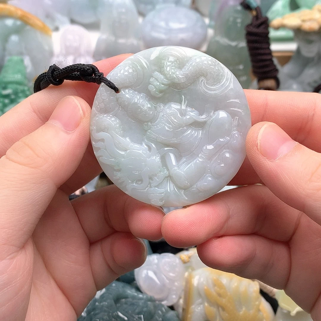 吊坠(不含链)未镶嵌翡翠