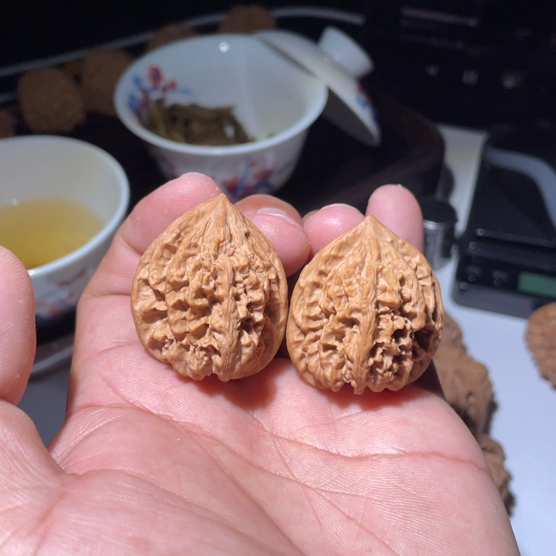 文玩核桃吊坠野生鸡