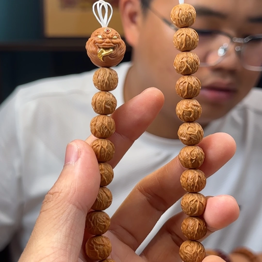 猴头核桃吊坠毒液加金舔僧